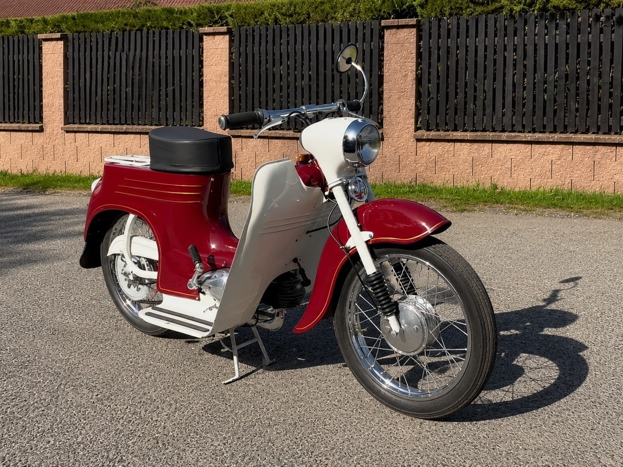 Jawa 555 De Luxe