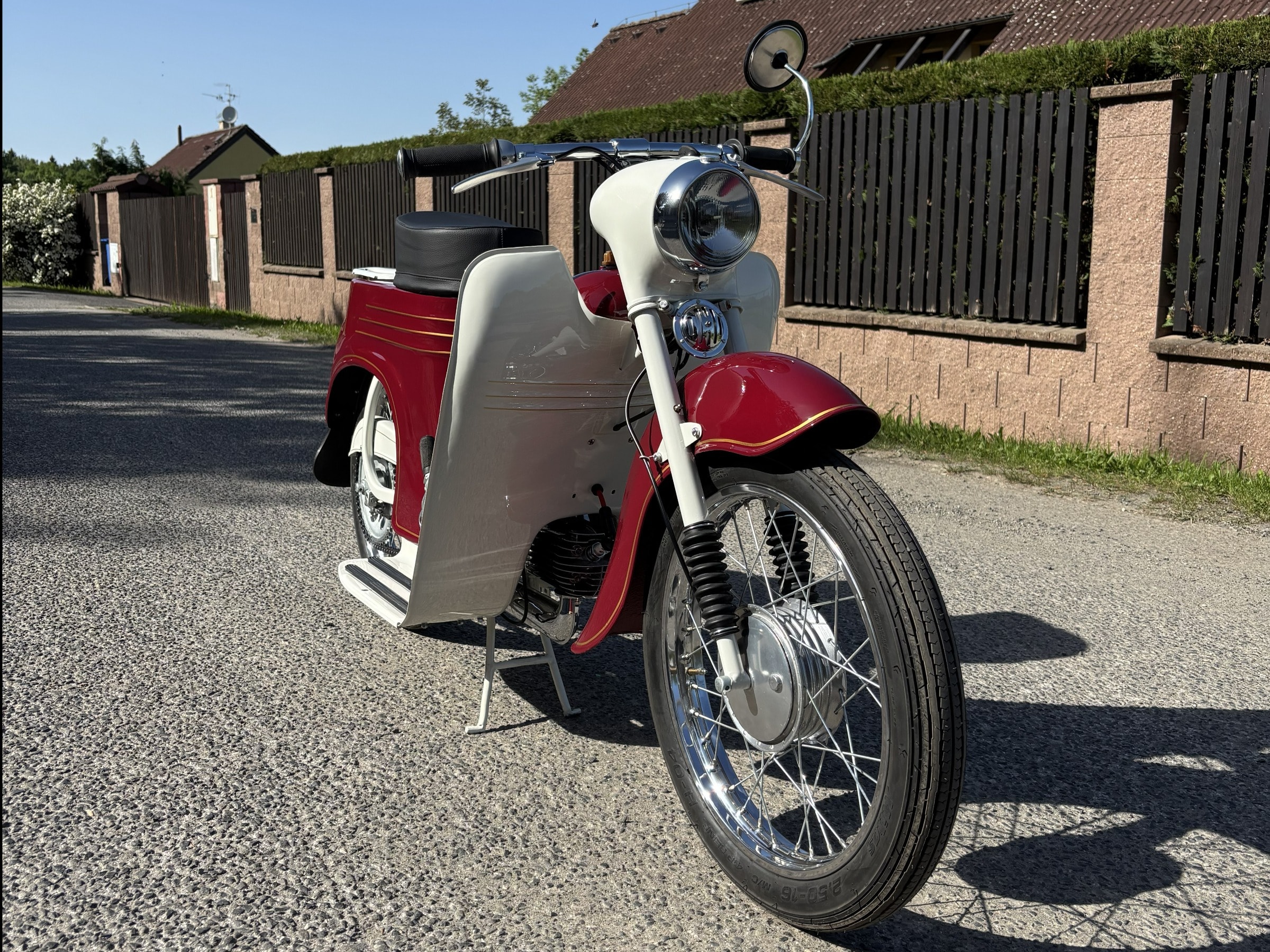 Jawa 555 De Luxe — 4