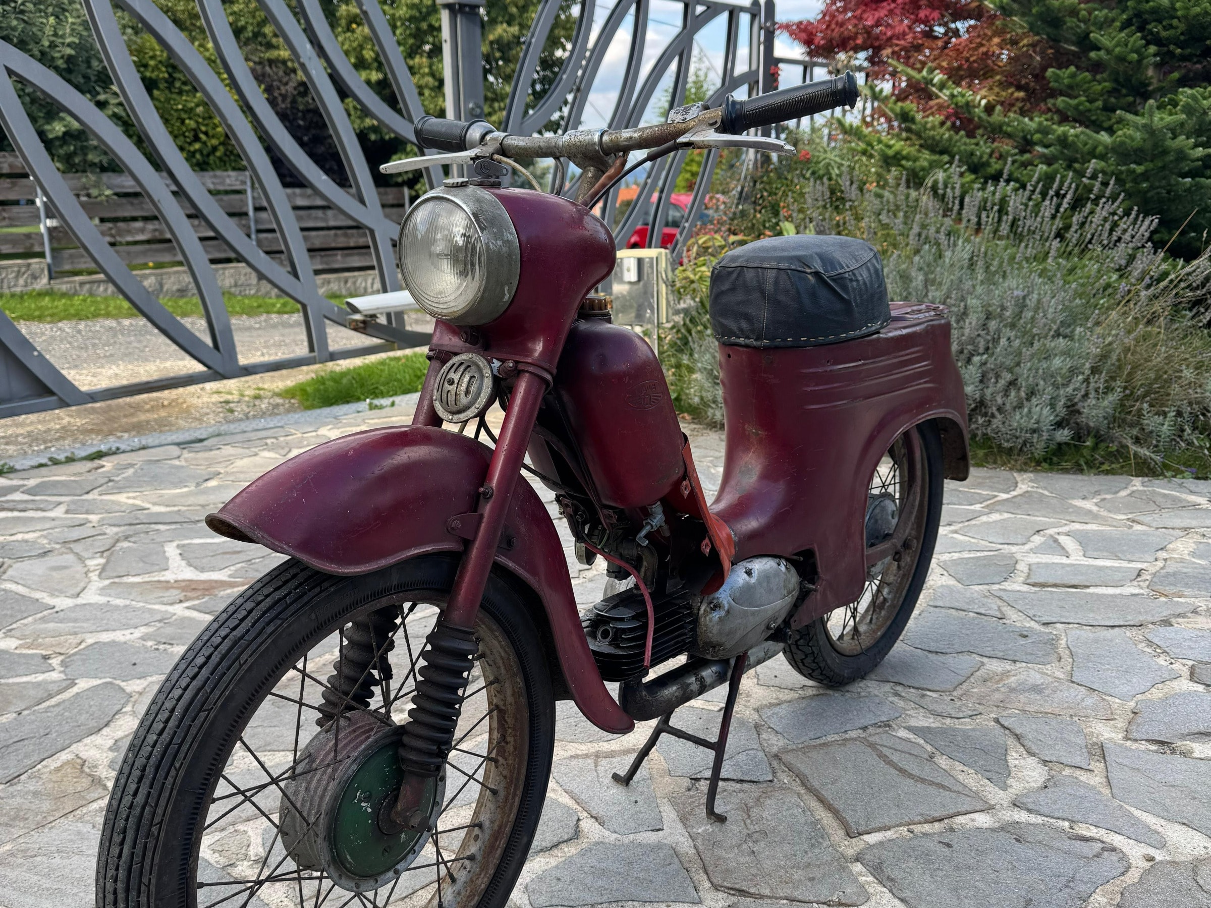 Jawa 555 De Luxe — 10