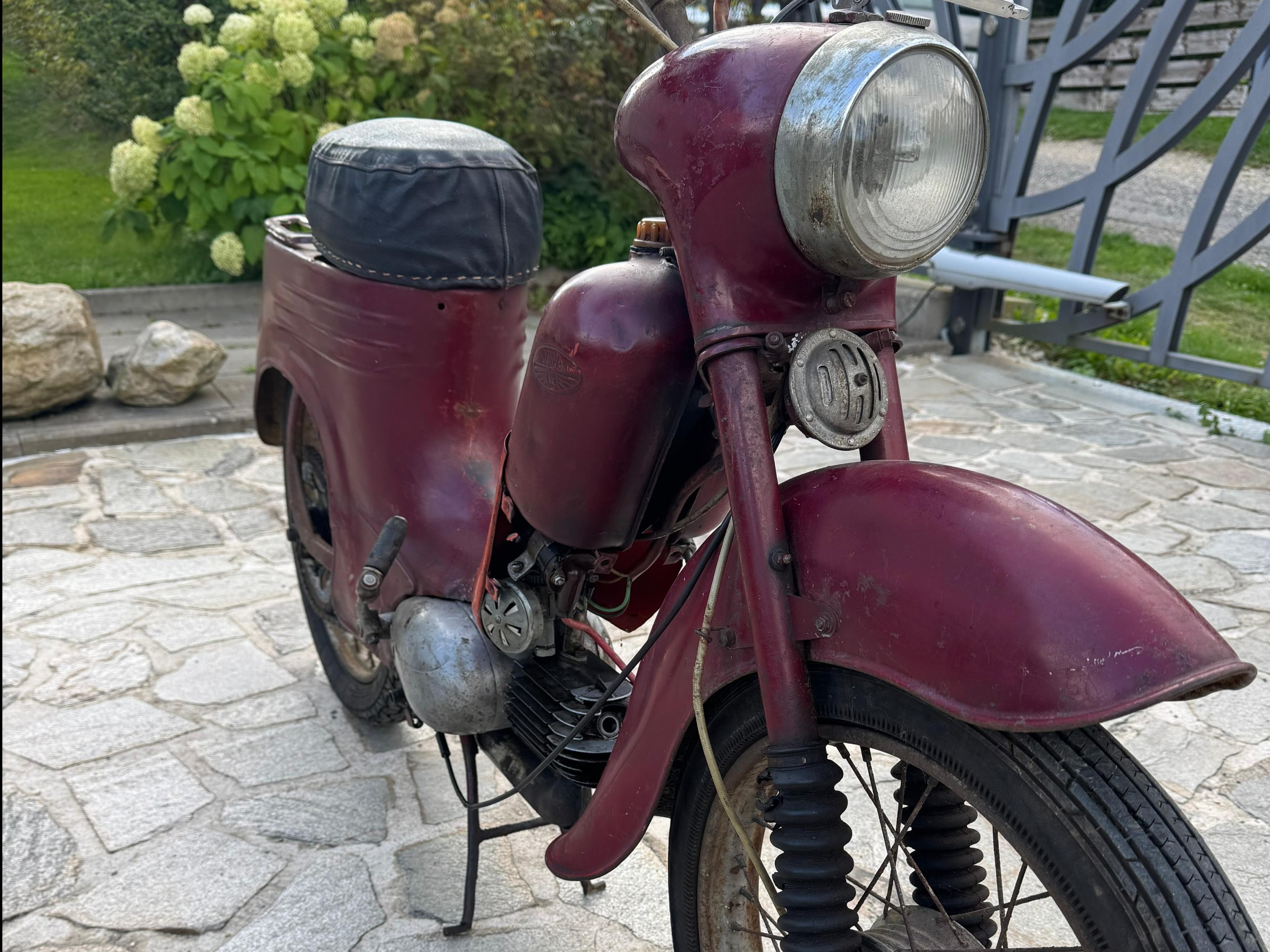 Jawa 555 De Luxe — 11