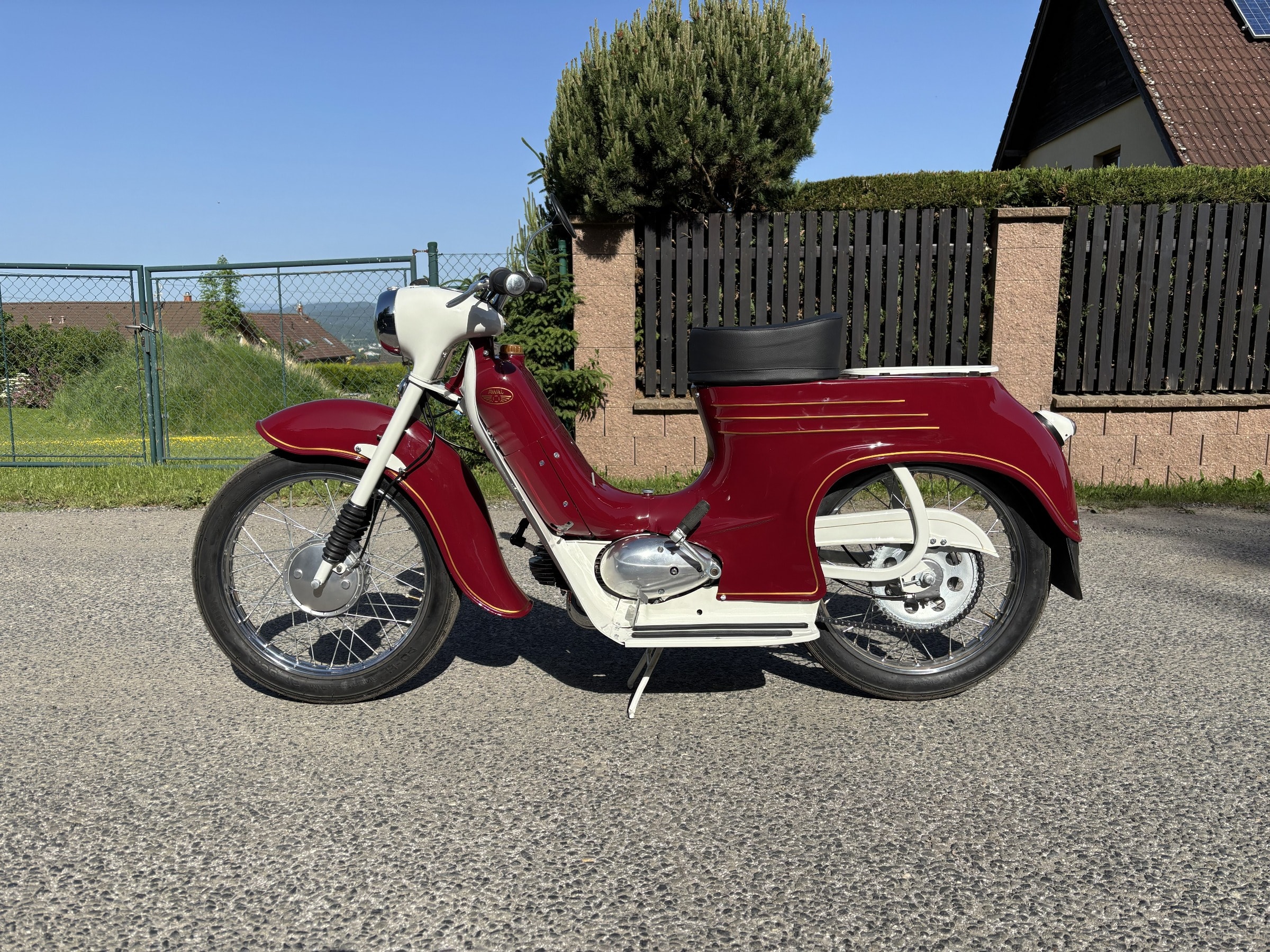 Jawa 555 De Luxe