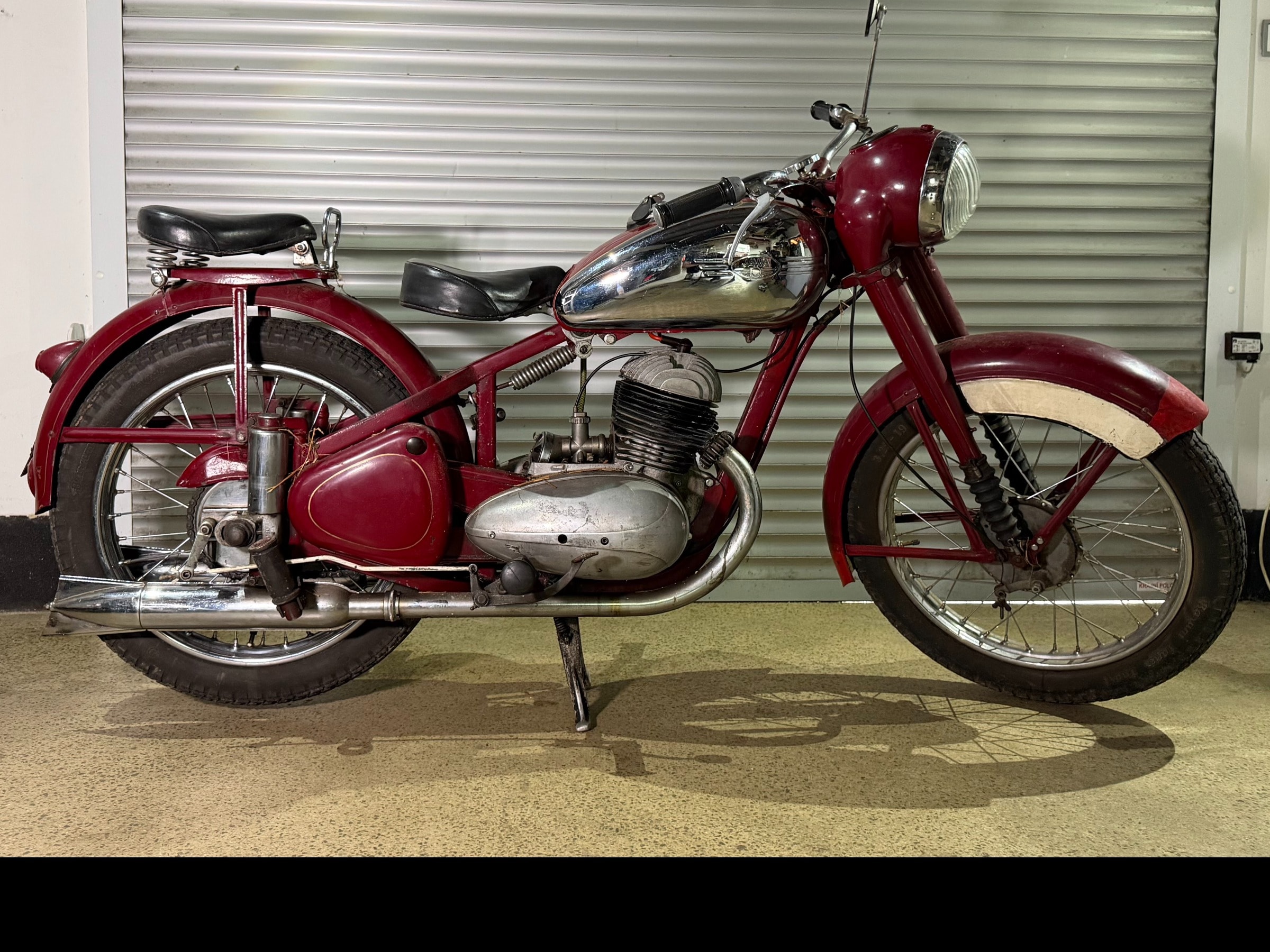 Jawa 350/18 pérák