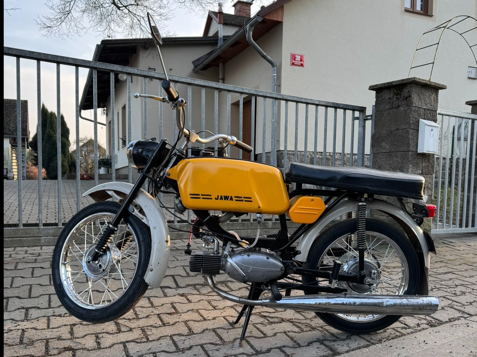 Jawa 50/23 Mustang — 2